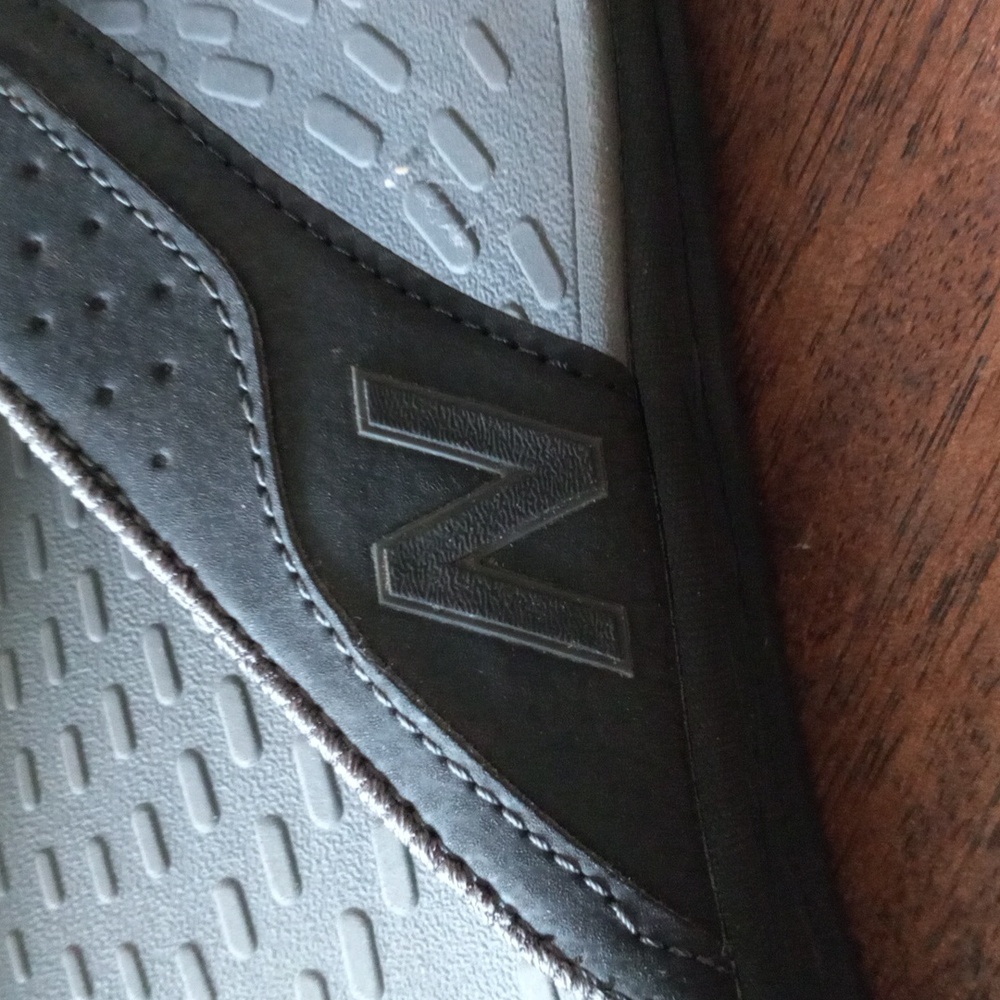 New Balance REVITALIGN RX Gray Flip Flops MENS SZ.12 - Picture 13 of 14